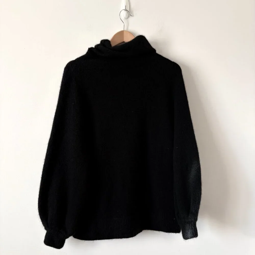 Aritzia Babaton The Group Adichie  Oversized Turtleneck Sweater Black Medium - Picture 6 of 8